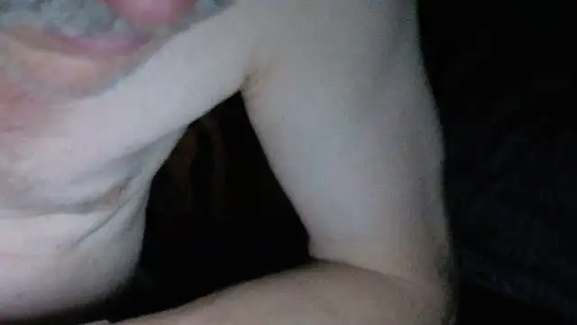 Živý XXX chat cumloverboyxx69