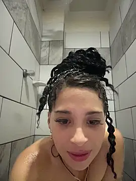 Sasha-firee Adlı Modelin Canlı XXX Sohbeti