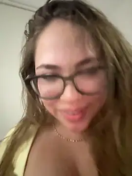 Chat +18 de NatashaCruz- ao vivo