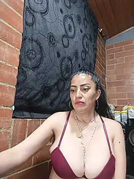 Alexandrina Adlı Modelin Canlı XXX Sohbeti
