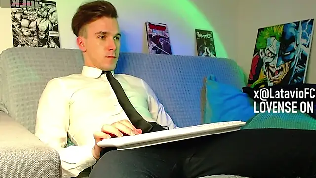 Midnighter_ Webcam-Show