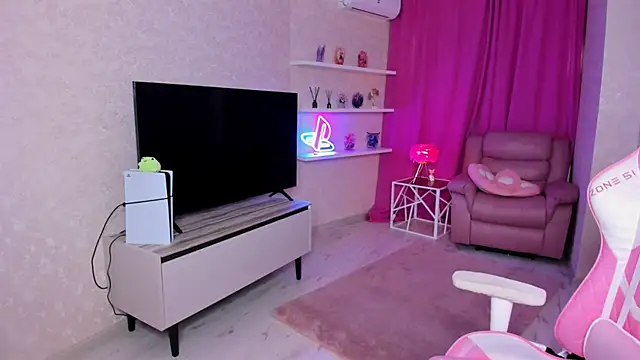 _FireInMySoul_ Adlı Modelin Canlı XXX Sohbeti