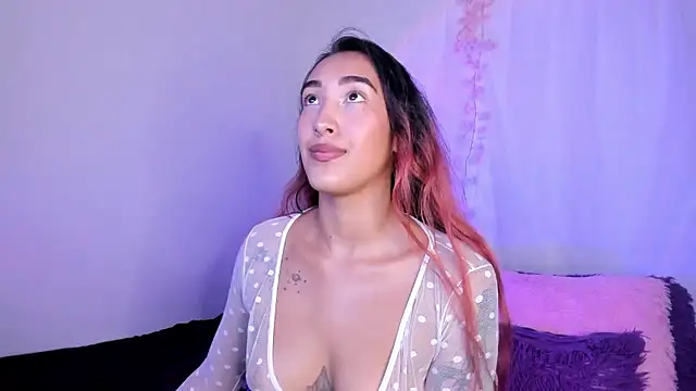 HeidyRousse Chat XXX in diretta
