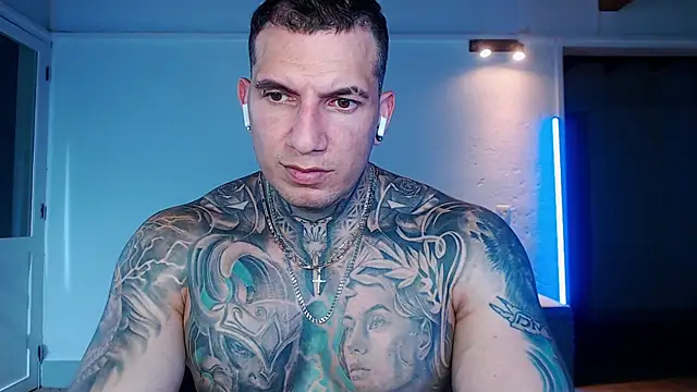 Chatroom XXX en direct de Shane_Clay