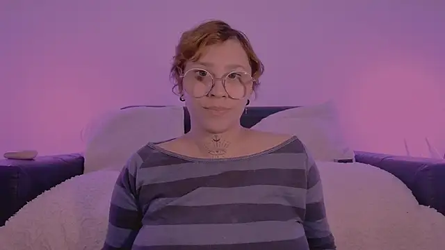 Lilmuh_ élő XXX-chatje