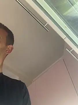 Maxpeins Live XXX Chat