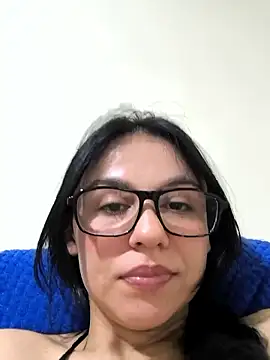 Daniela-rosee Chat XXX in diretta