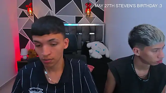 Show de Juan_Nd_Steven na webcam