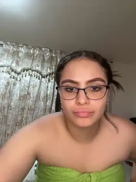 Tayler_Kim Chat XXX live