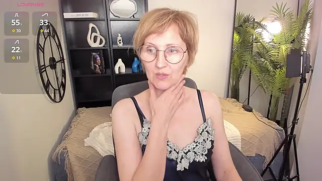 Chatroom XXX en direct de Paris_Cherry