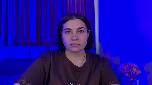 AdrianaToress লাইভ XXX চ্যাট