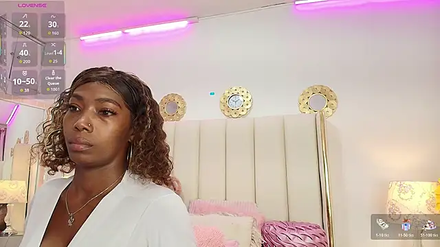 _NinaFox_ Live XXX-Chat