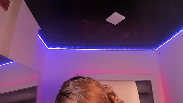 adhalee_js Live XXX-Chat