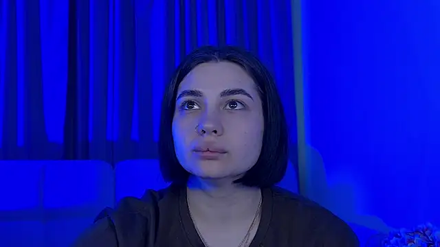 AdrianaToress' Live XXX Chat