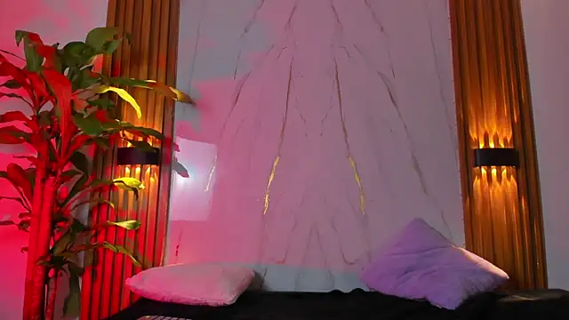 CharleyNova Chat XXX live