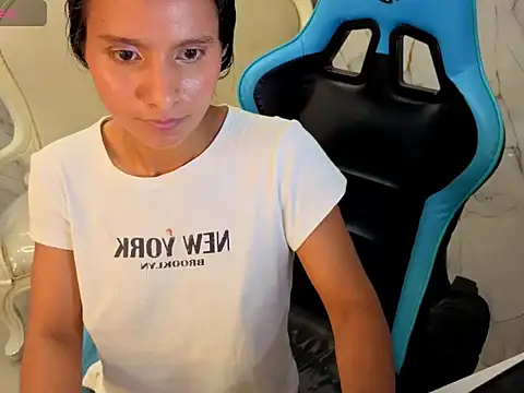 Chat XXX ao vivo de Cataleya23_a
