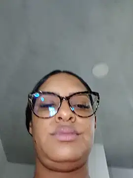 Chat XXX en directo de nashiira_