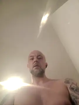 HornyDaddyMuscle: вебкам-шоу