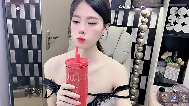 Yueyue-MM 在線直播表演