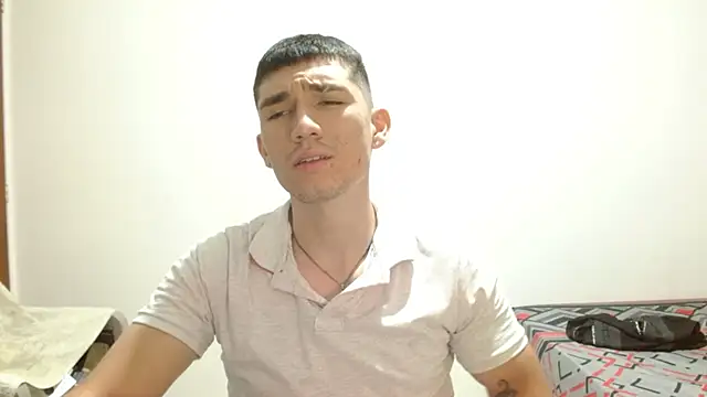 ChicoMaloFfF's Live XXX Chat