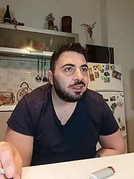 Pokazy przed kamerką – bear_skinny