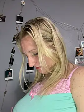 Chatroom XXX en direct de sweetkacibaby