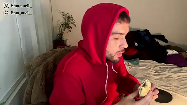 Chat +18 de Emanuell__ ao vivo