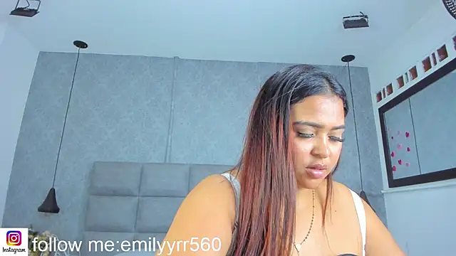 emilyy_r's Live XXX Chat