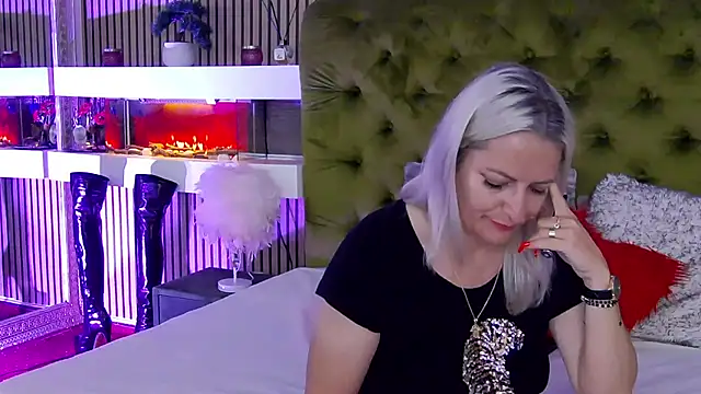 غرفة دردشة LadyTouch المباشرة