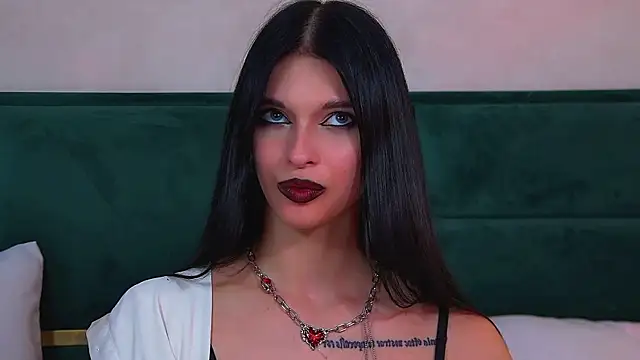 BeverlyMost Adlı Modelin Canlı XXX Sohbeti