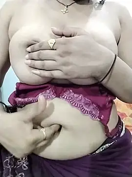 sexyy_nidhii Adlı Modelin Web Kamerası Şovu