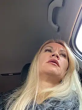 Chat +18 de kira_saning ao vivo