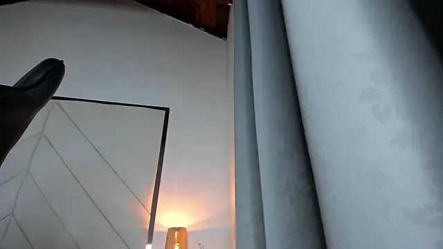 XXX chat uživo modela Celene_Rosejs