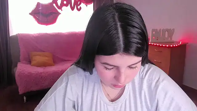 Chat XXX en directo de KisaModel