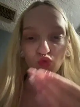lexuslover687's Live XXX Chat