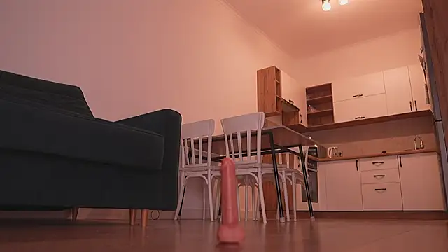 sharlin_13 élő XXX-chatje