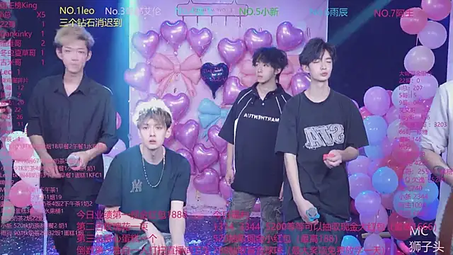 AAA-winner Chat XXX in diretta