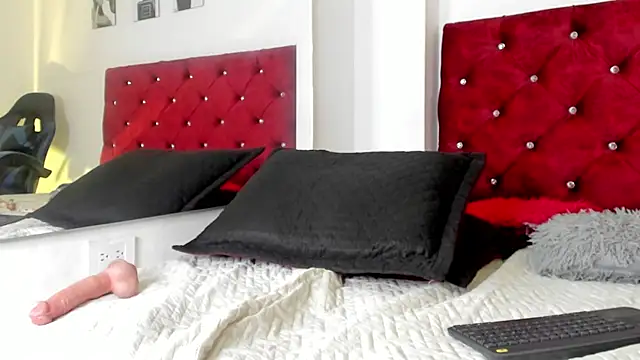ThiagoSexy005 Live XXX Chat