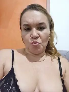 charlotte_milf30 – Naživo XXX chat