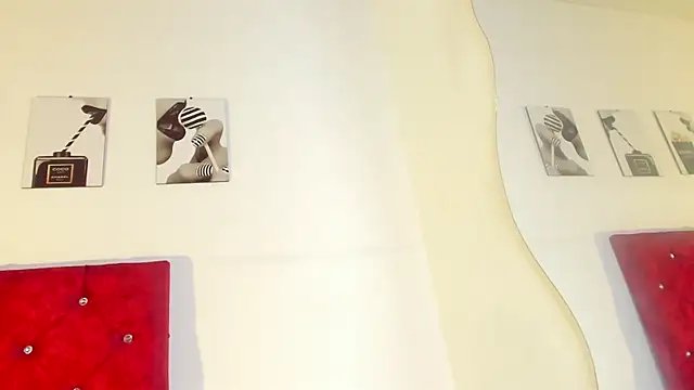 XXX chat uživo modela ThiagoSexy005