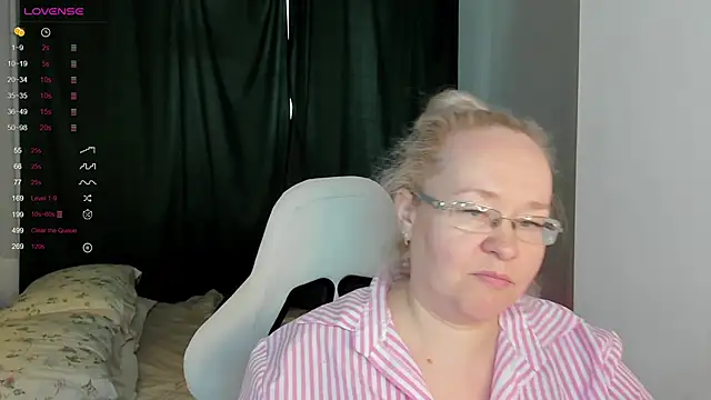 ViolaSmithh's Webcam Show