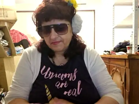 Chat XXX en directo de Samantha_Squirt@xh