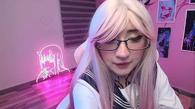 Miwa_violet live XXX chat