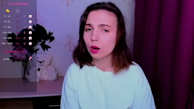 Chat XXX Live KindHazelHere_