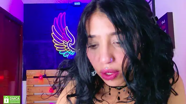 REDHOTTER_n Live XXX chat