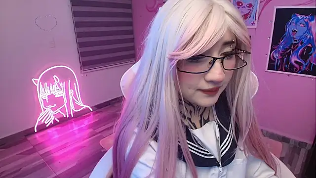 Miwa_violet's Live XXX Chat