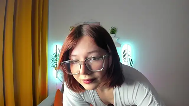 Lessi_Panic Live XXX-chat