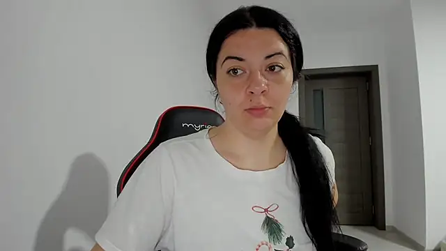 amiraisa11 live XXX chat