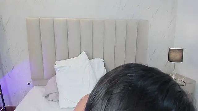 ViolettaRousee_'s Live XXX Chat