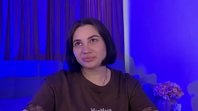 AdrianaToress' Live XXX Chat